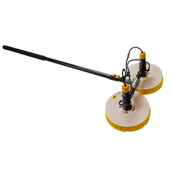 Automatisk rengjøringsrobot for solcellepaneler